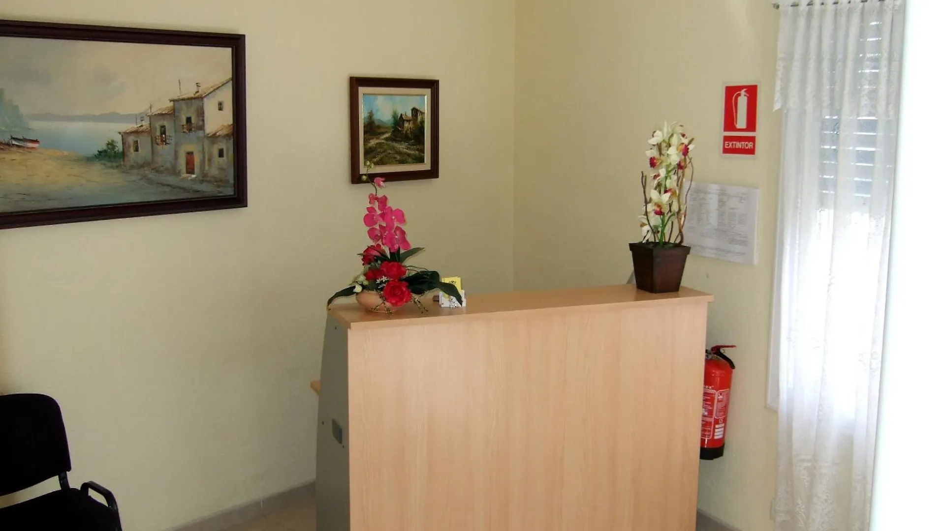 בית הארחה יורט דה מאר Hostal Julieta